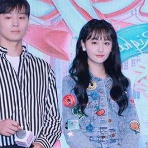 捷克金发女郎Czkrok私密视频曝光，引发网红黑料再掀波澜