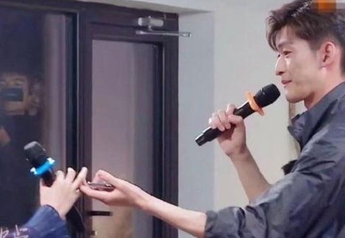 吃瓜君七七揭秘娱乐圈背后真相与音乐影响